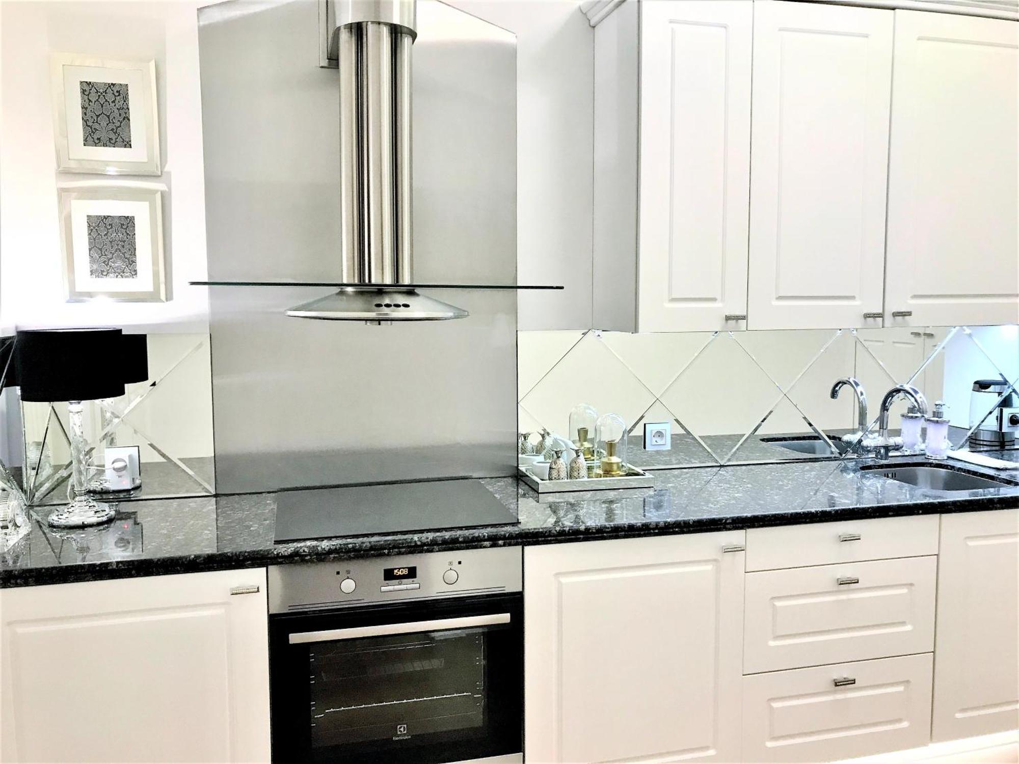 Mondrian Luxury Suites & Apartments Market Square IV Βαρσοβία Δωμάτιο φωτογραφία